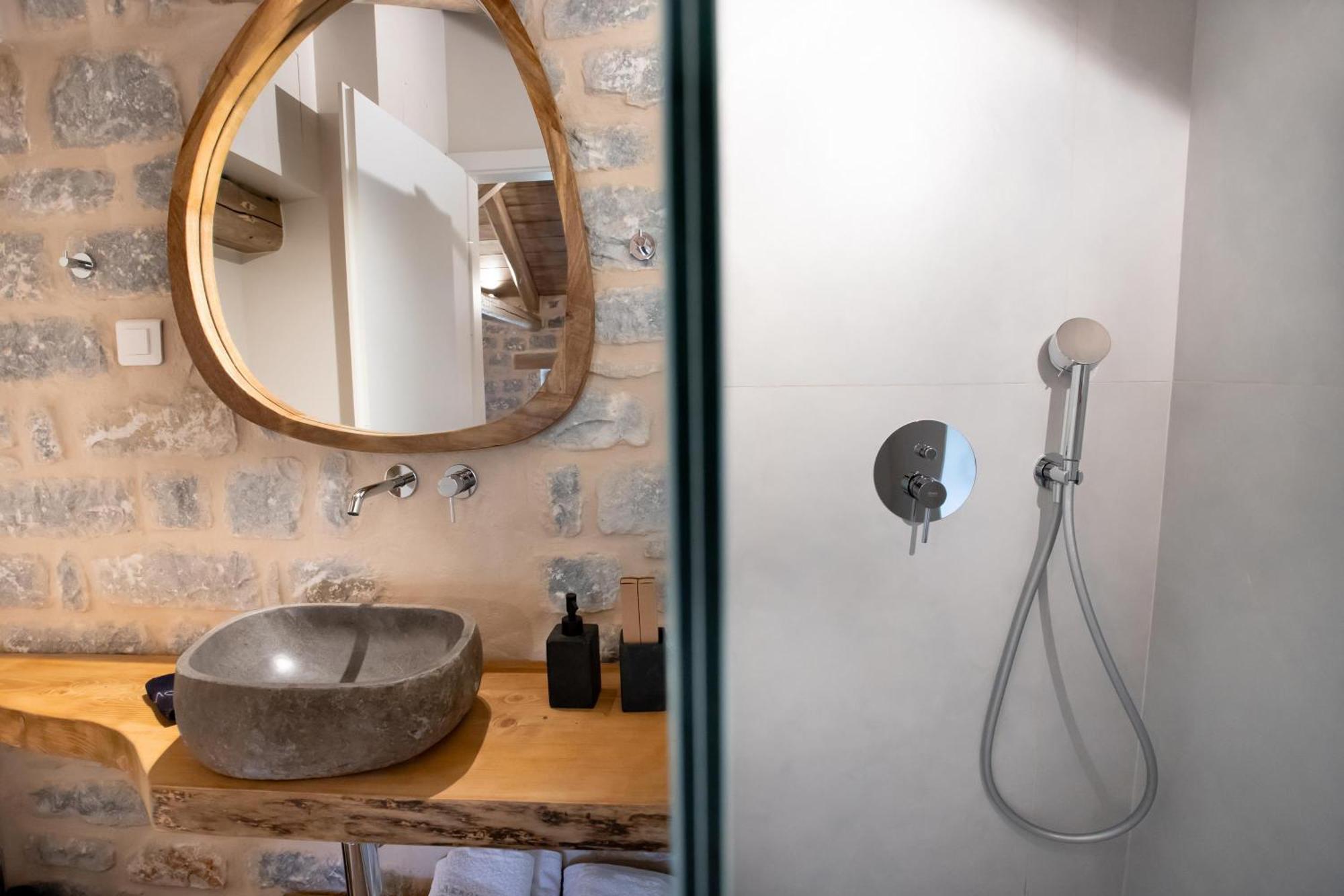 Akrolithi Guesthouse Karavostásion Eksteriør billede