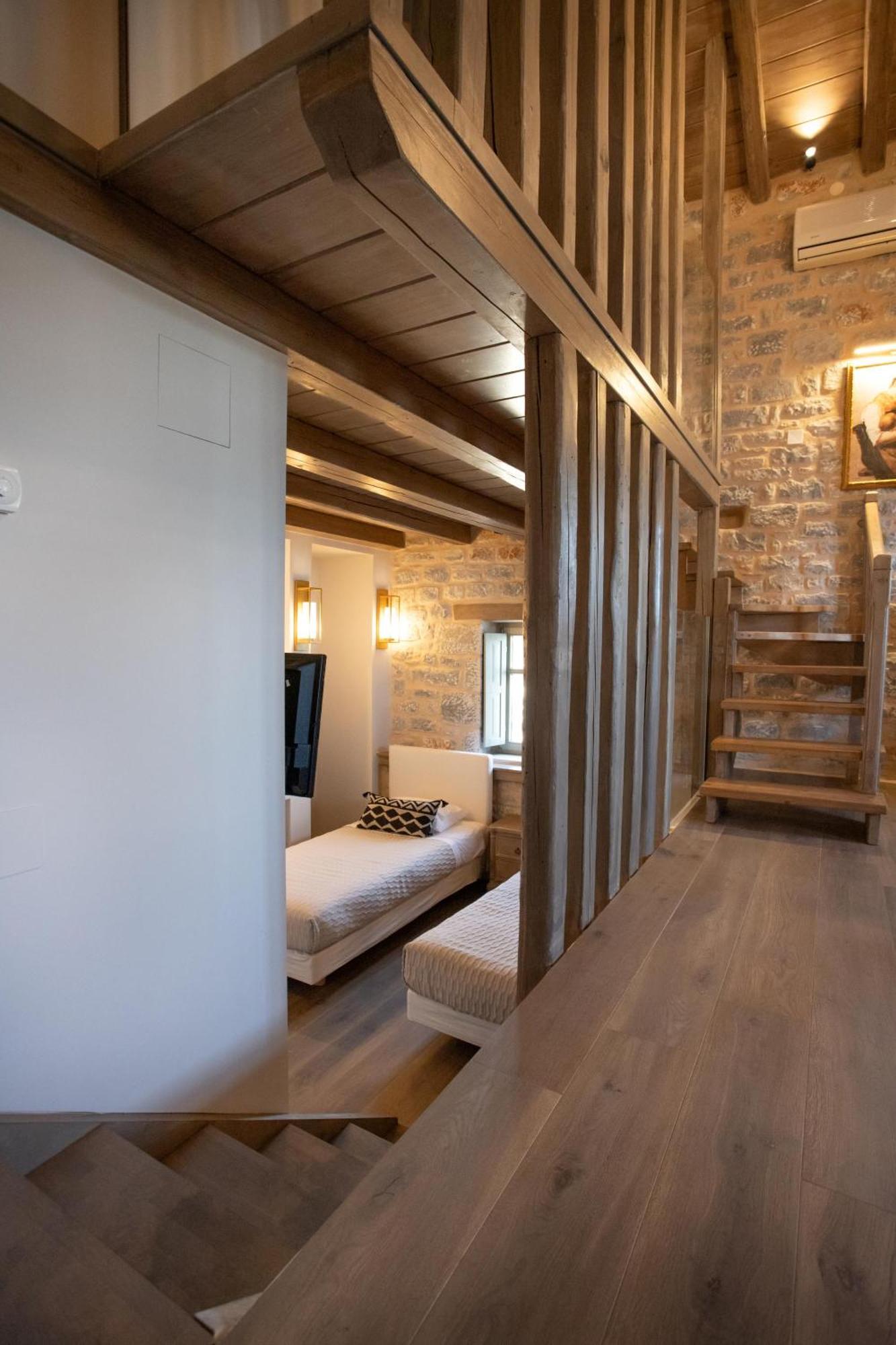 Akrolithi Guesthouse Karavostásion Eksteriør billede