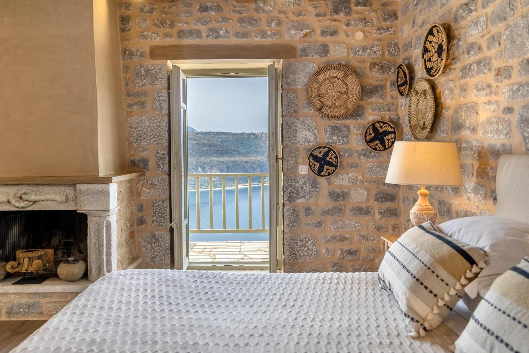 Akrolithi Guesthouse Karavostásion Eksteriør billede